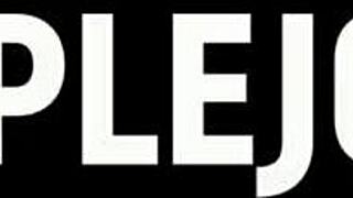 My horny girlfriend sucks my dick and swallows cum 😈