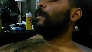 调皮家伙男男口交我吸光他全射