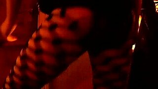 that big booty australian bitch is twerking her ass so slutty