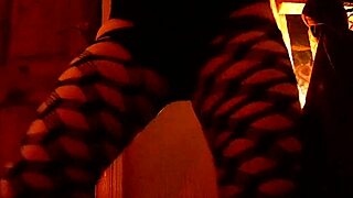 that big booty australian bitch is twerking her ass so slutty