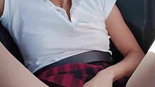 Me va a coger si o no profe - joi en español with skinny latina