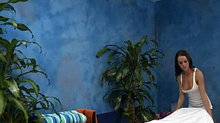 Hot oil massage for ultimate relaxation