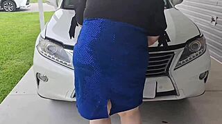 Cheating Wife's Passionate Seduction: Blowjob For Mechanic's Big Cock