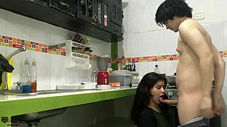 Márame cuando te chupo la polla no te corras tan fácil parte 3.