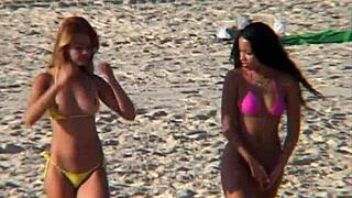 Amateur exhibitionism on Rio de Janeiro beaches, 100 real
