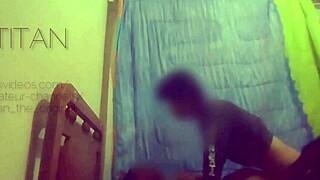 Dios esta chica cabalga como una profesional del sexo