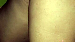 novinha safada fodendo no swing com outros olhando 😈