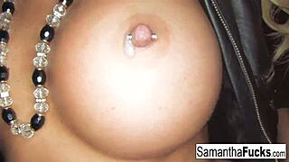 i love how samantha teases me with her nued body