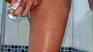 Unbelievable! Deodorant Play After Shower With Horny Babe!