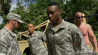 巨黑屌同志片年轻小哥和老男人狂干！