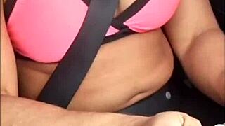 Loira Safada Gozando Dentro Do Carro