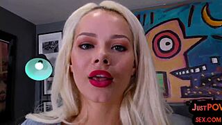 纹身辣妹POV口交后屄被狂捅