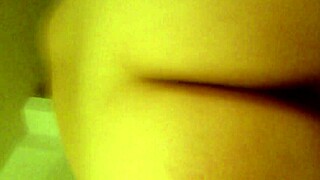 biggest ass in the world gets sucked and deepthroated in homemade 3some