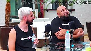 para de falar e coloca o pau na minha boca logo