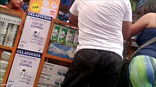 tremendo culo caught on cam, huh?