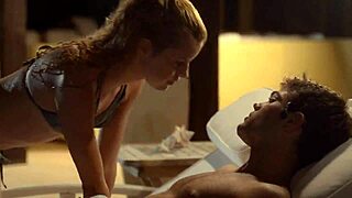 杰西罗杰斯泳池边湿吻口爆