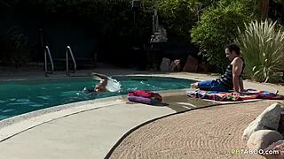 这个油腻的健身男同志三人行是不是太刺激了？