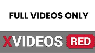 Big booty latina rides dildo on webcam