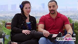 I luv swinger wifes exposing big tittys in the gardn.