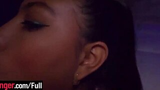 does she deepthroat?