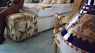 自慰感受黑人大屌猛力冲击