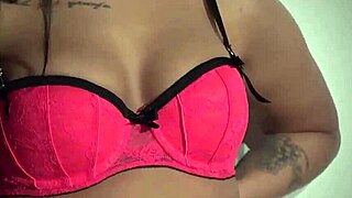 Gorgeous Teen Gets Facial From Experienced Guys