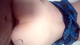 lara la universitaria bien puta folla con su profe pureta