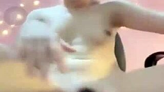 Jin Xinh Bunny Live Show Full Face While Talking