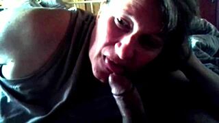 Does Amateur Mature Anezka Want to Pleasure You with Mouth and Pussy?