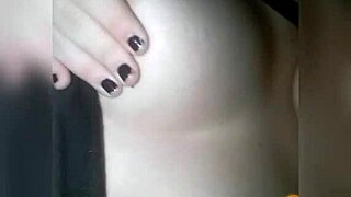 Vizinha Casada Muito Gostosa Me Mandando Vídeo Íntimo Dela Pra Mim Enquanto O Marido Não Está Em Casa