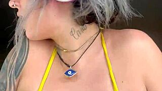 Fiquei com tanto tesao na escada da academia