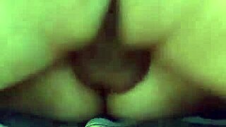 Hombre Liberal Disfruta Grabar Como Le Dan Veraga A Su Esposa Azul Dando Regalo De Aniversario A Su Marido Cuckold Pov