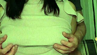 met this h-cup busty college girl while walking the dog, hooked up fast 😍