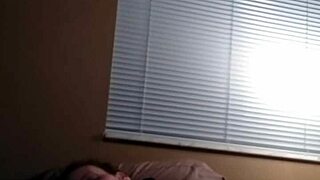 redhead solo toys herself in masturbation session 😏