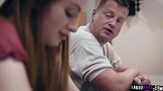 超小18+ Kacey Jordan屁眼狠插