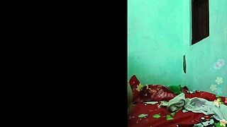 Khmer Hot Girl On The Bed Alone