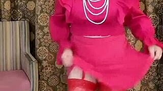 hot busty milf mariaold in red stockings and high heels shoes