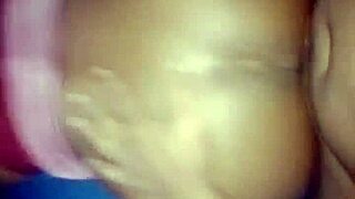 gozando dentro da buceta da amiga gostosa