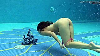 Wow, Sazan’s Big Ass Euro MILF Body Shines in Underwater Erotics!