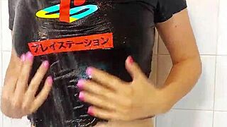 LATINA STEPSISTER SHOWER COMPILATION