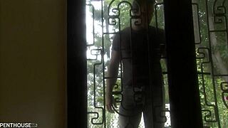 Renee Diaz Bends Over For Deep Doggystyle