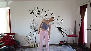 Yoga Lesson With Mature Girlfriend Turns Into Pussy Instruction