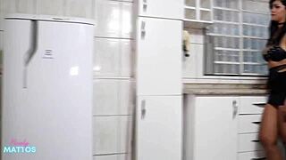 Delivery guy fills gaping pussy