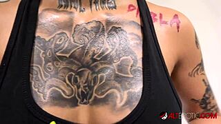 interview with busty tattooed beauty genevieve sinn sharing her story