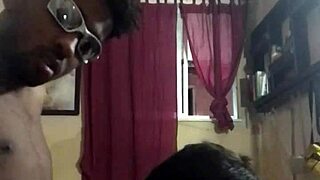 i give blowjob to muleque da quebrada in pubic gloryhole