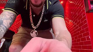 o novinho deu o cuzinho pro uber favelado em encontro bissexual