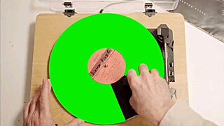 Mature Latina feels horny orgasm with cock