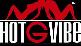 Lttlie blondie has a squirt on her bed