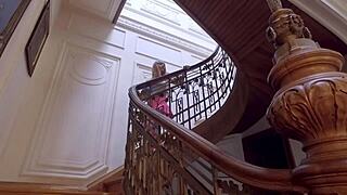 斯特菲·奎因《家庭恶习》女同激情戏😏