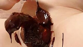 hey, check out this japanese gay dude cooking a chocolate banana! 🍌